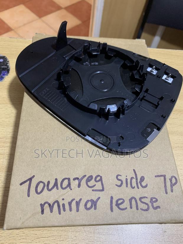 Touareg 7p Side Mirror Lense
