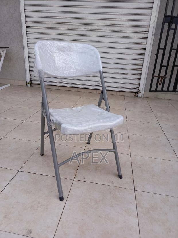 Folding Chairs Folding Chairs. - thumbnail 2