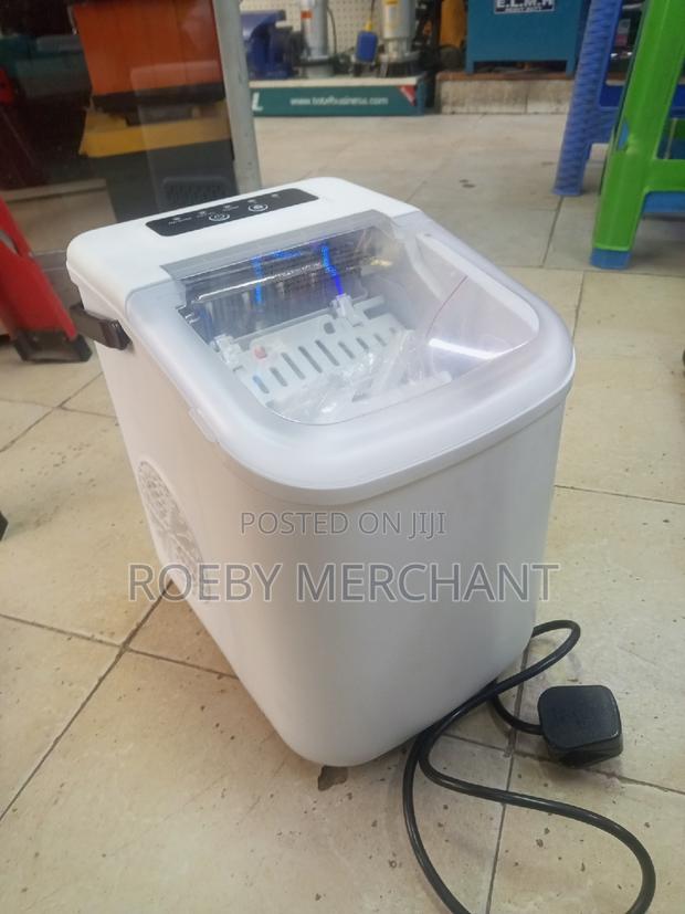 Ice Cube Maker
