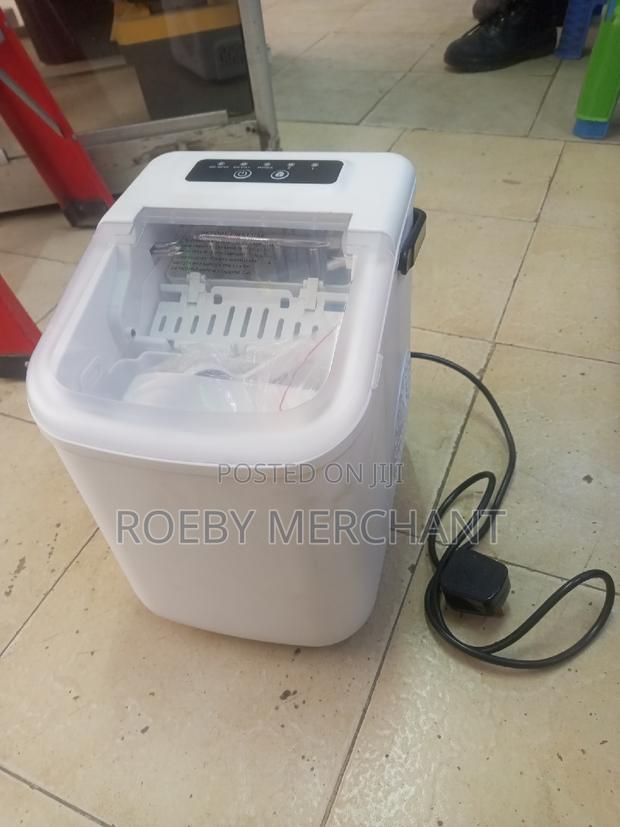 Authentic Ice Cube Maker Machine