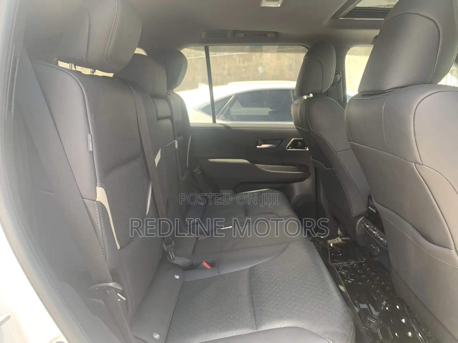 Toyota Land Cruiser 4.5 V8 GXR 2021 White