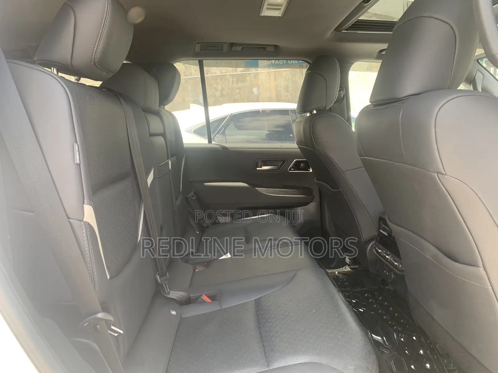 Toyota Land Cruiser 4.5 V8 GXR 2021 White