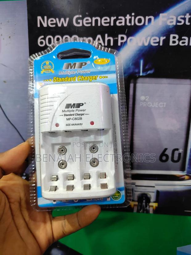 Battery Charger.Reliable AA/AAA/9v Battery Charger - thumbnail 2