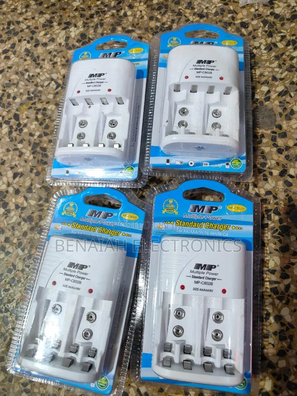 Battery Charger.Fast Charger for AAA/AA Batteries
