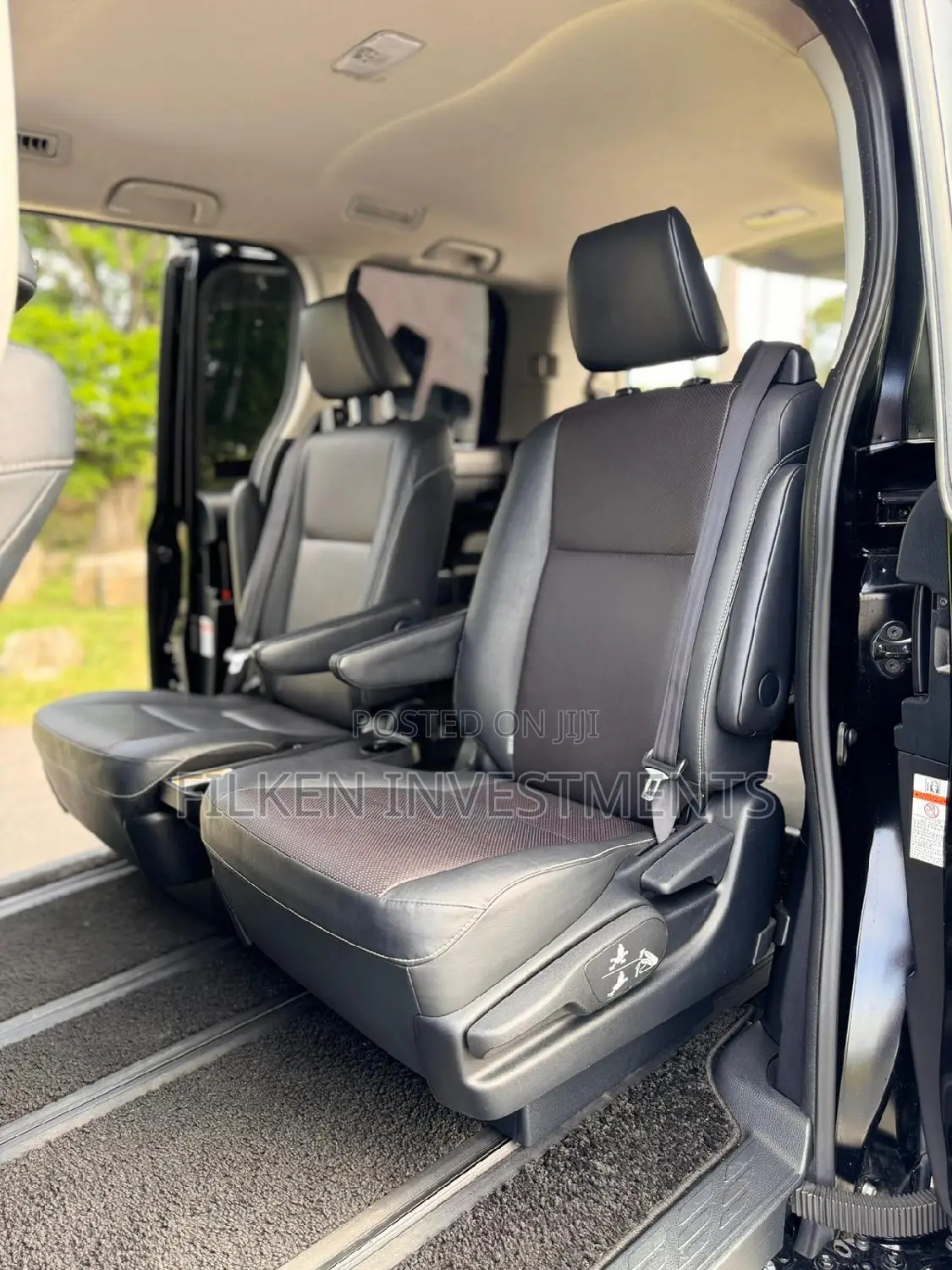 Toyota Voxy 2017 Black