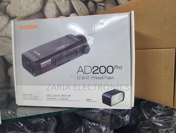 Godox Ad200pro Pocket Flash