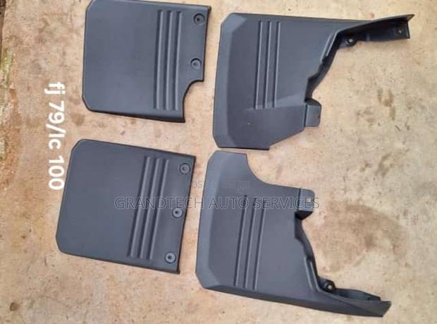 Fj 79//LC 100 Mud Flaps - main view