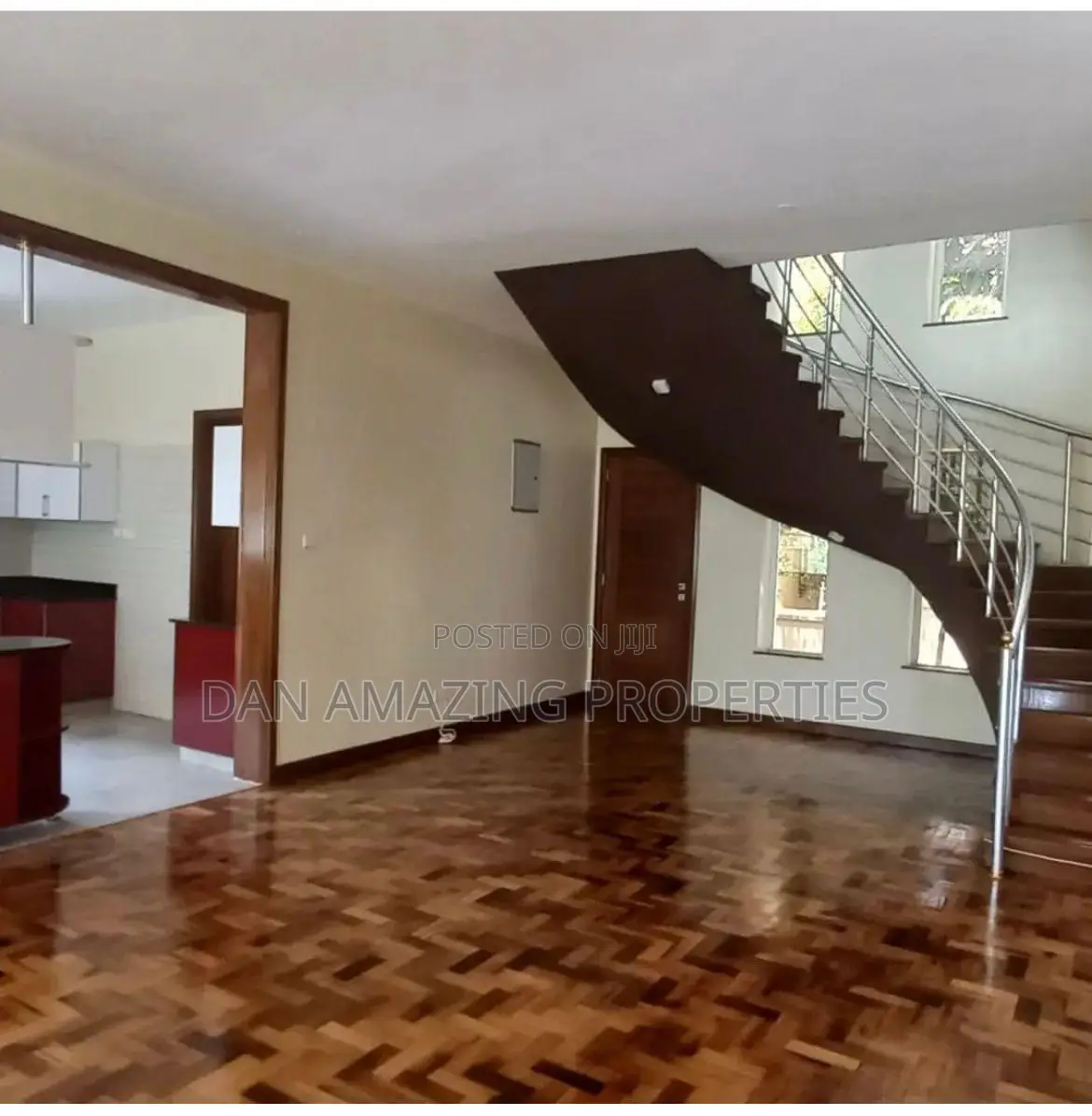5bdrm Maisonette in Lavington Mall Area for sale