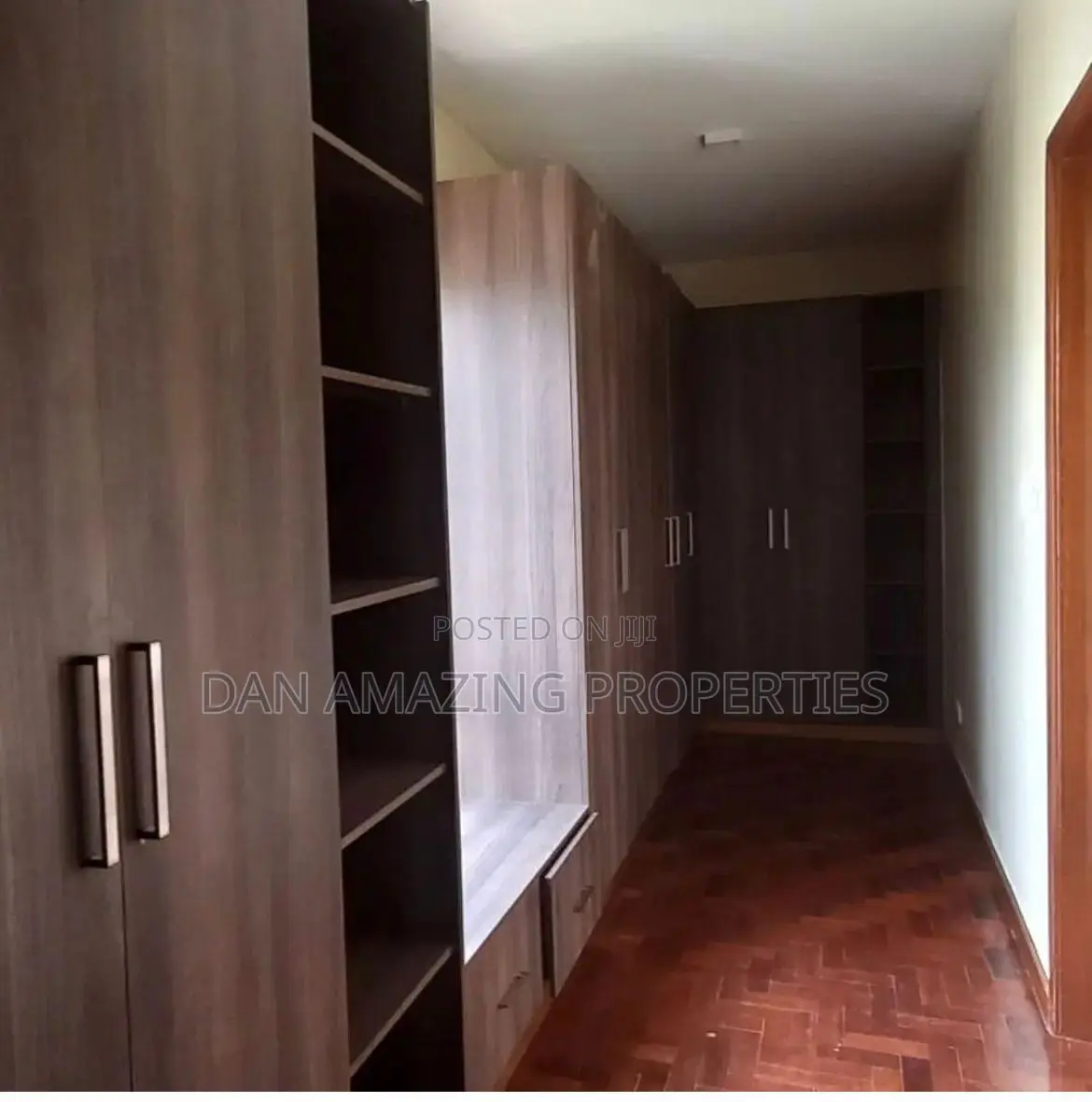 5bdrm Maisonette in Lavington Mall Area for sale