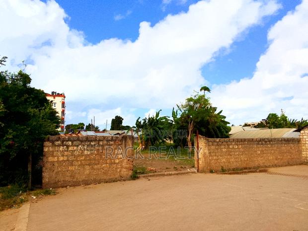 Prime 1/2 Acre in Nyali - Ideal for Apartments - thumbnail 4