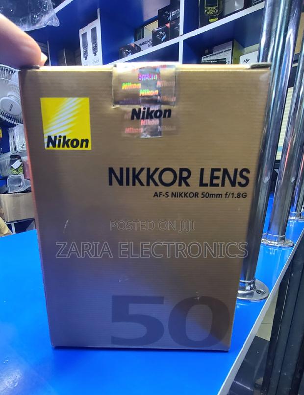 Nikon 50mm Prime Lens F/1.8g - main view