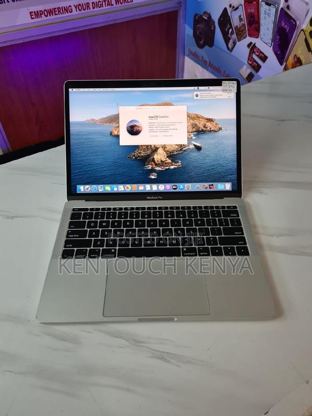 Laptop Apple MacBook Pro 2017 8GB Intel Core i5 SSD 256GB