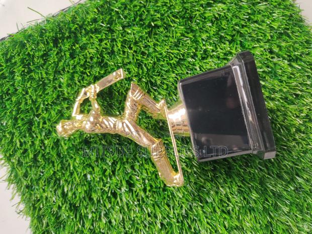 Cricket Trophy Individual Trophy 15cm High - thumbnail 3