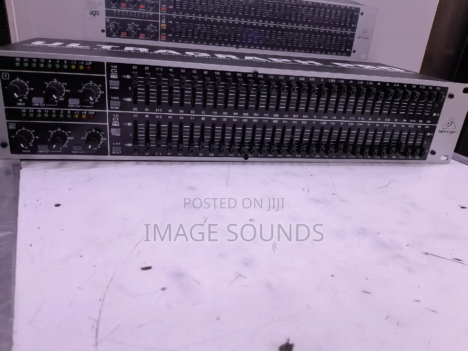 Double Equalizer Behringer (FB3102HD)