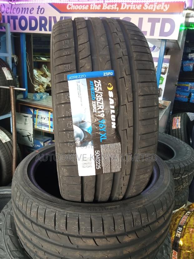 255/35R19 Sailun Tyre