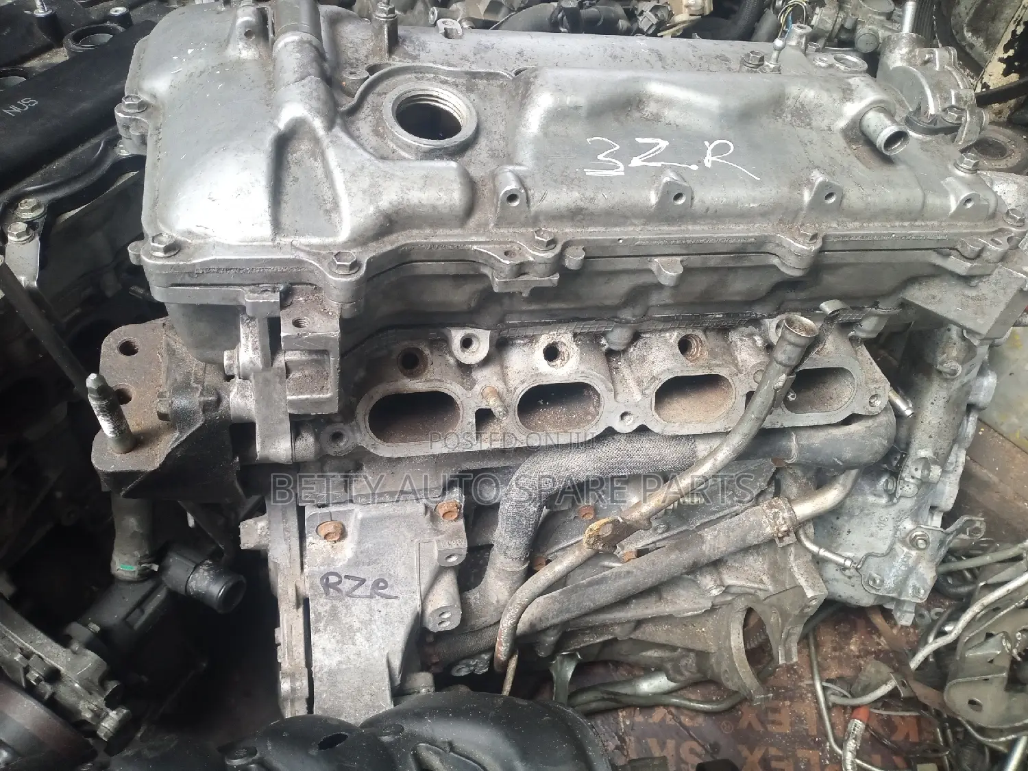 Toyota Premio Slim Engine