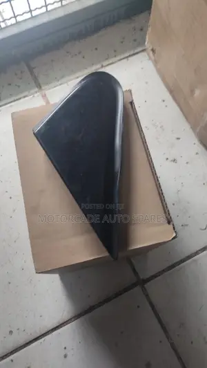 Harrier Side Mirror End Finisher