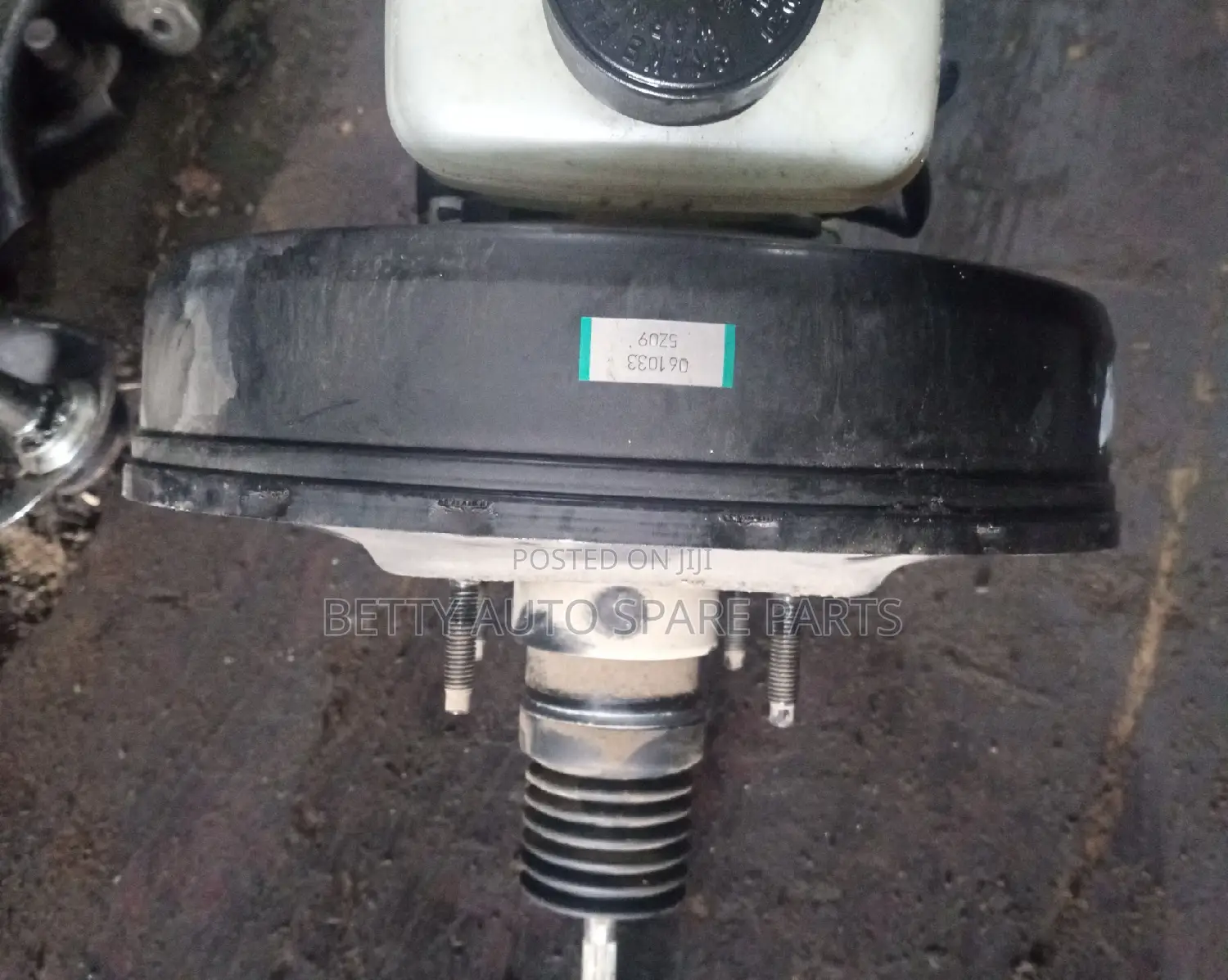 Toyota Hiace 7 L Complete Booster