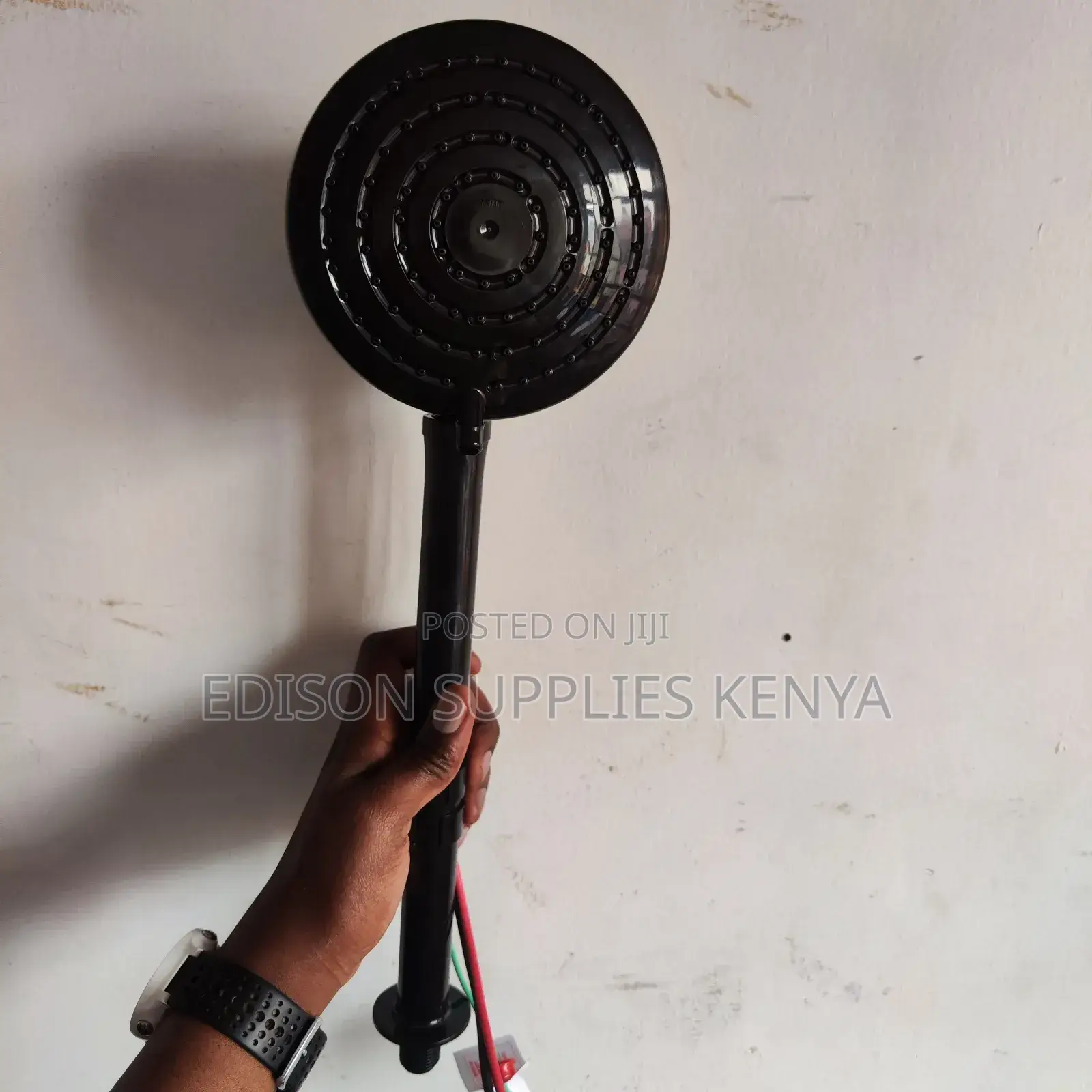 Black Instant Shower Fame 4T Water Heater + Black Shower Arm