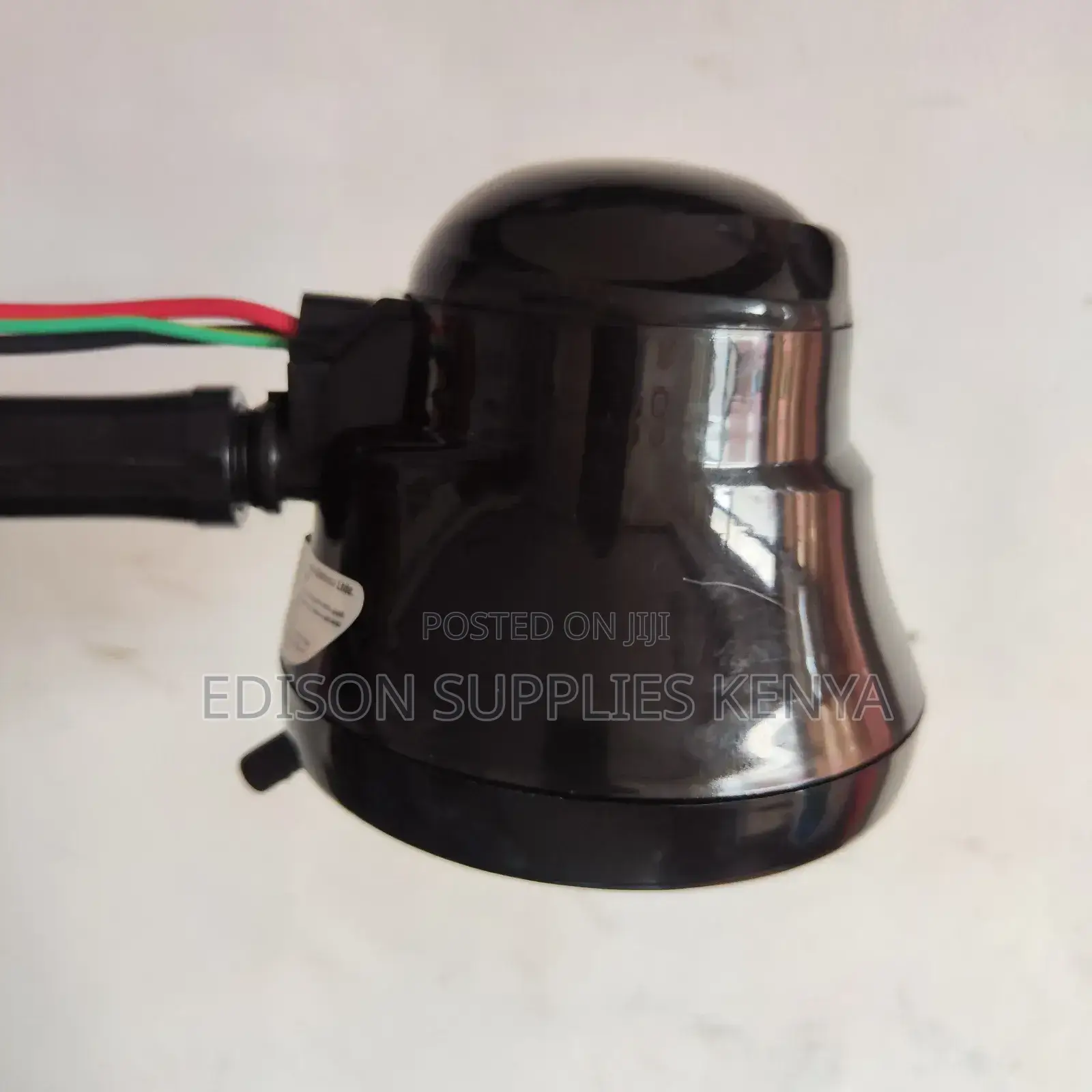 Black Instant Shower Fame 4T Water Heater + Black Shower Arm