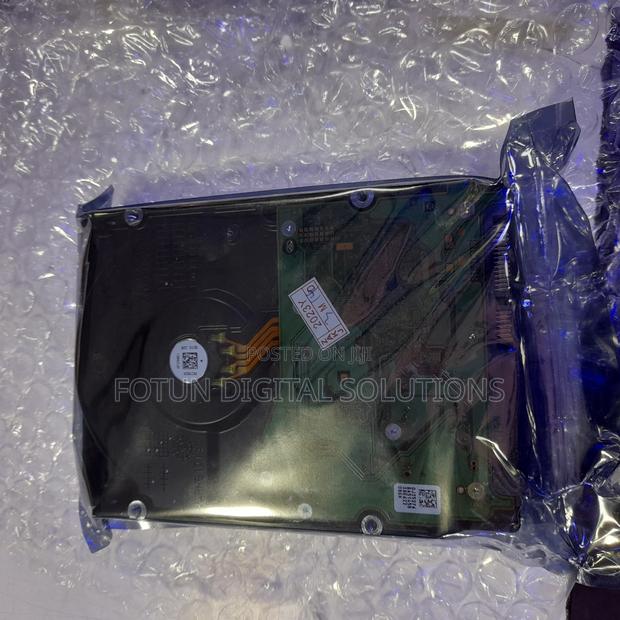 WD 8terabyte Surveillance Harddrive - thumbnail 3