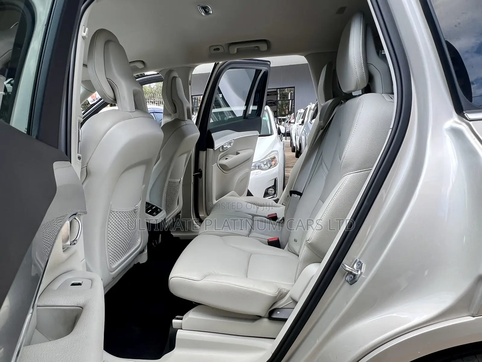 Volvo XC90 2017 Gold