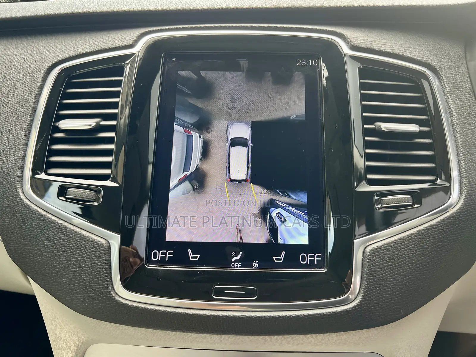 Volvo XC90 2017 Gold