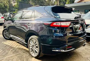 Toyota Harrier 2.0 2017 Blue