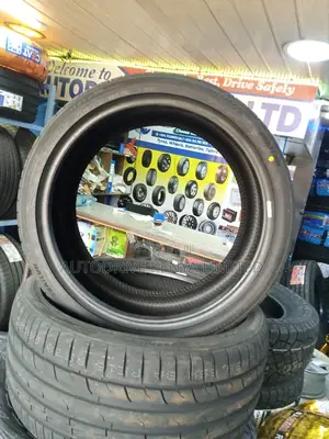 255/35R19 Sailun Tyre