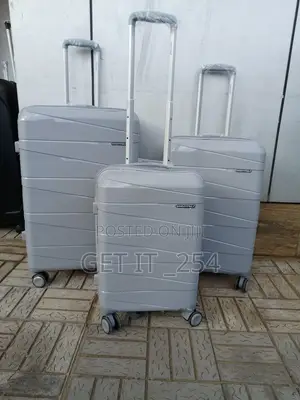 *3 in 1 Luxurious Fibre Suitcase*
Zipper Closure F