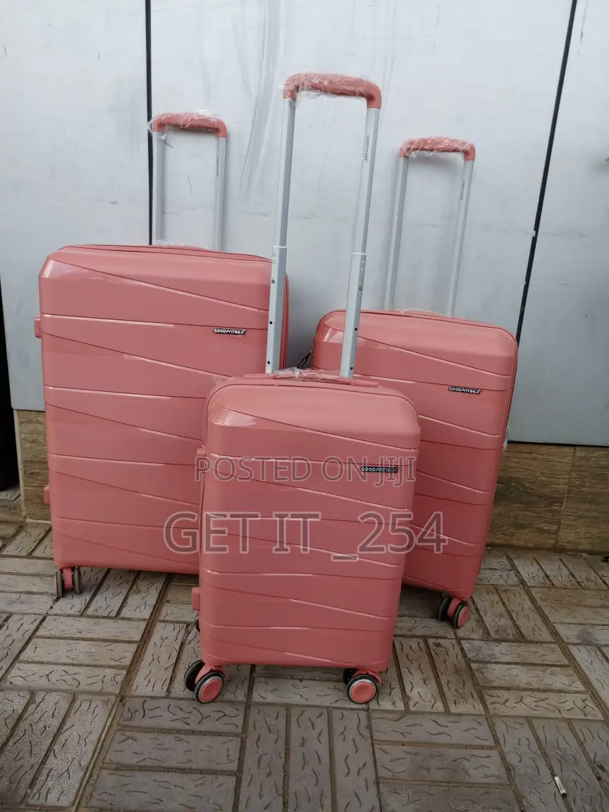 *3 in 1 Luxurious Fibre Suitcase*
Zipper Closure F