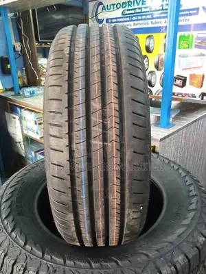 215/55r17 Bridgestone Tyre
