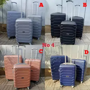 *3 in 1 Luxurious Fibre Suitcase*
Zipper Closure Frame.