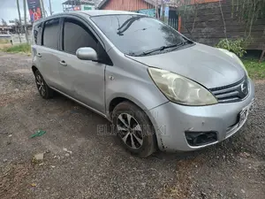 Nissan Note 1.4 2012 Silver