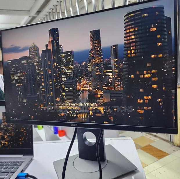 24 Dell Edge to Edge 1920x1080 Full Hd - main view