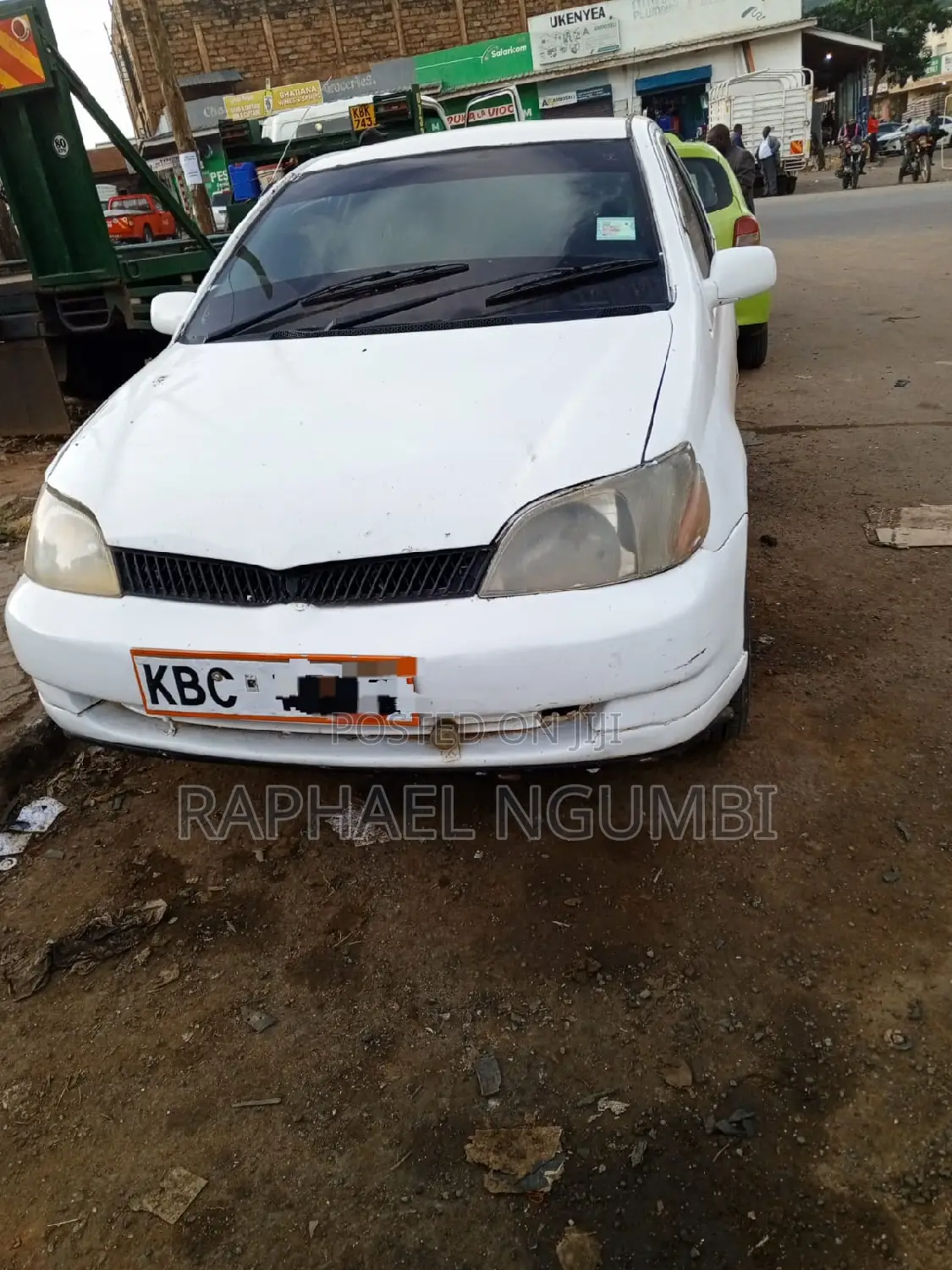 Toyota Platz 1999 White