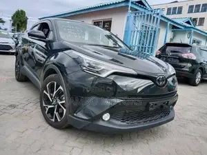 Toyota C-HR 2017 Green