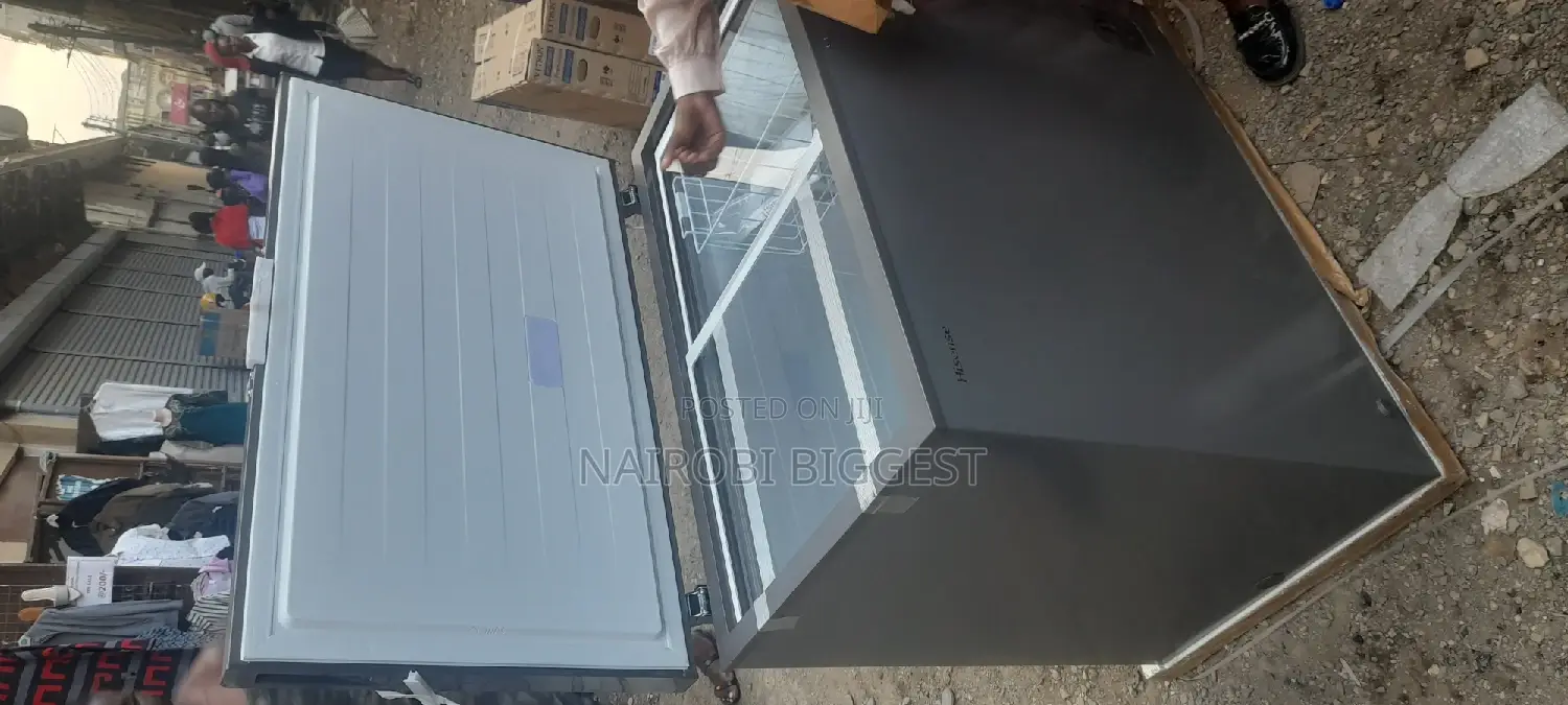 Hisense 245 Litres Chest Freezer - Silver