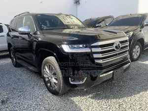 Toyota Land Cruiser 3.3 Diesel 4WD 2022 Black