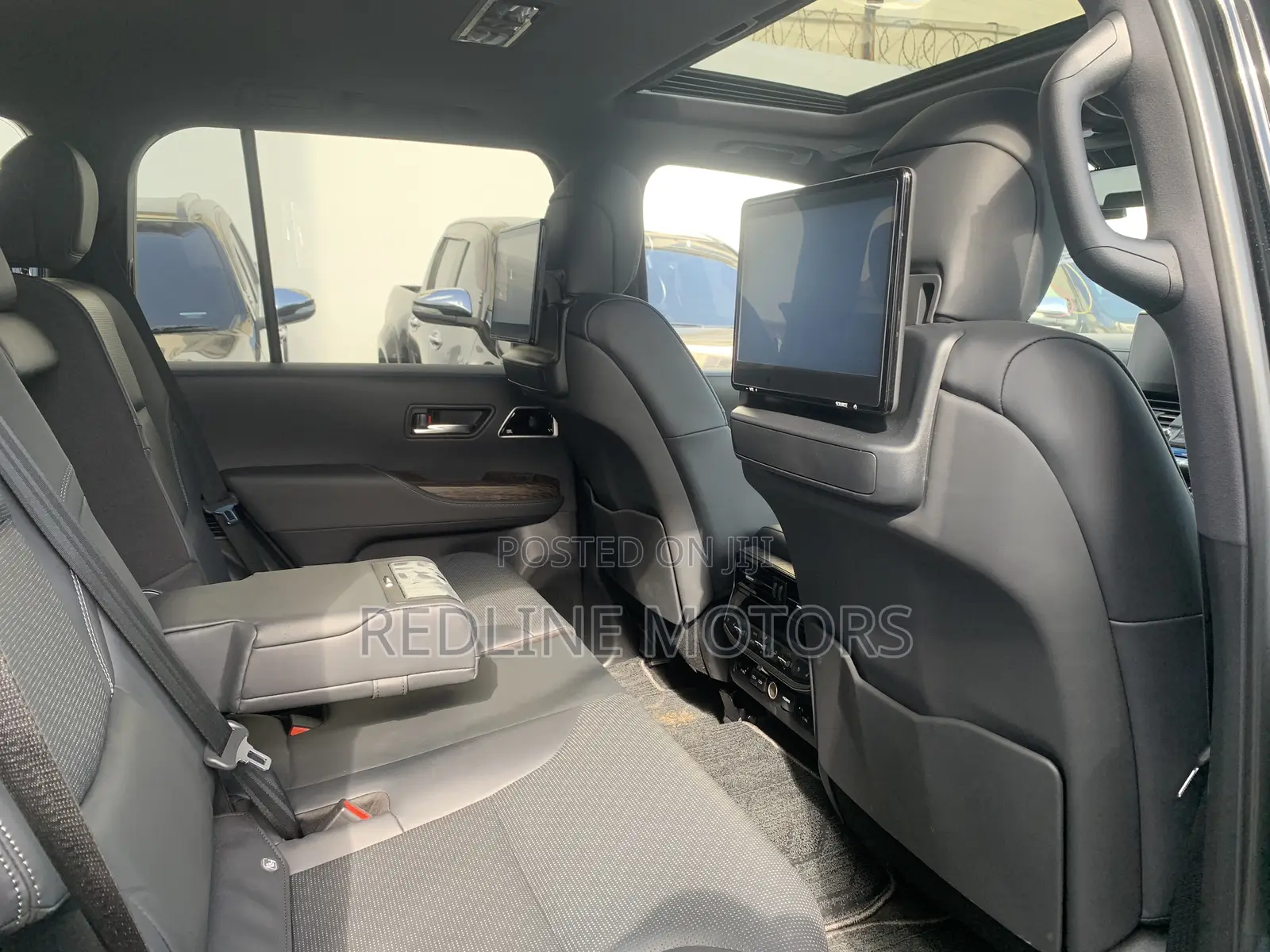 Toyota Land Cruiser 3.3 Diesel 4WD 2022 Black
