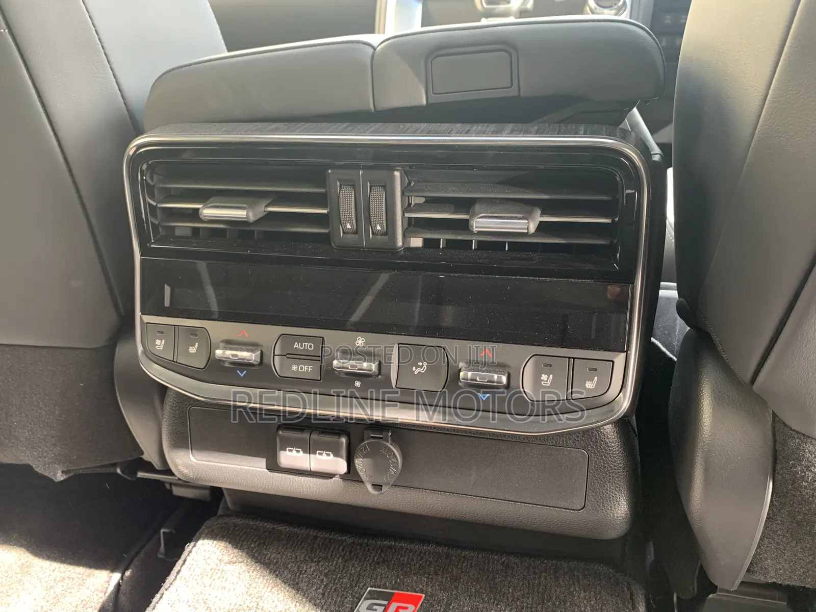 Toyota Land Cruiser 3.3 Diesel 4WD 2021 Black