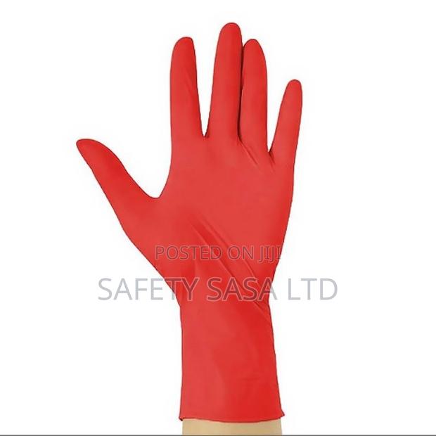 Red Nitrile Disposable Gloves - thumbnail 2