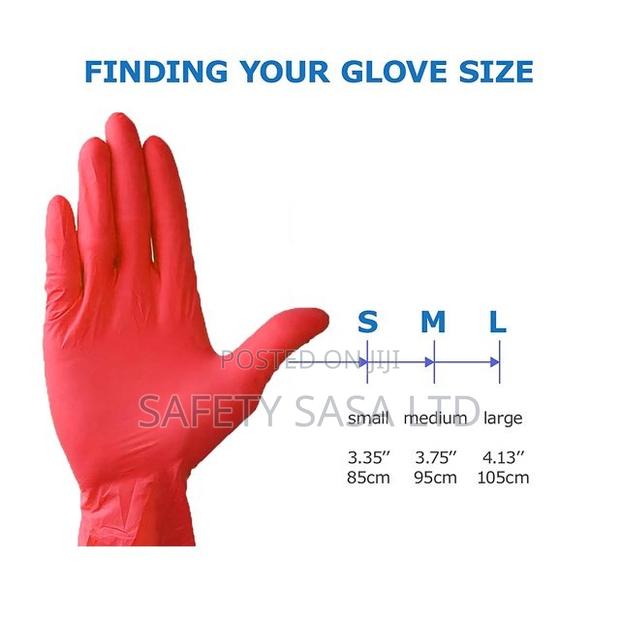 Red Nitrile Disposable Gloves - thumbnail 4
