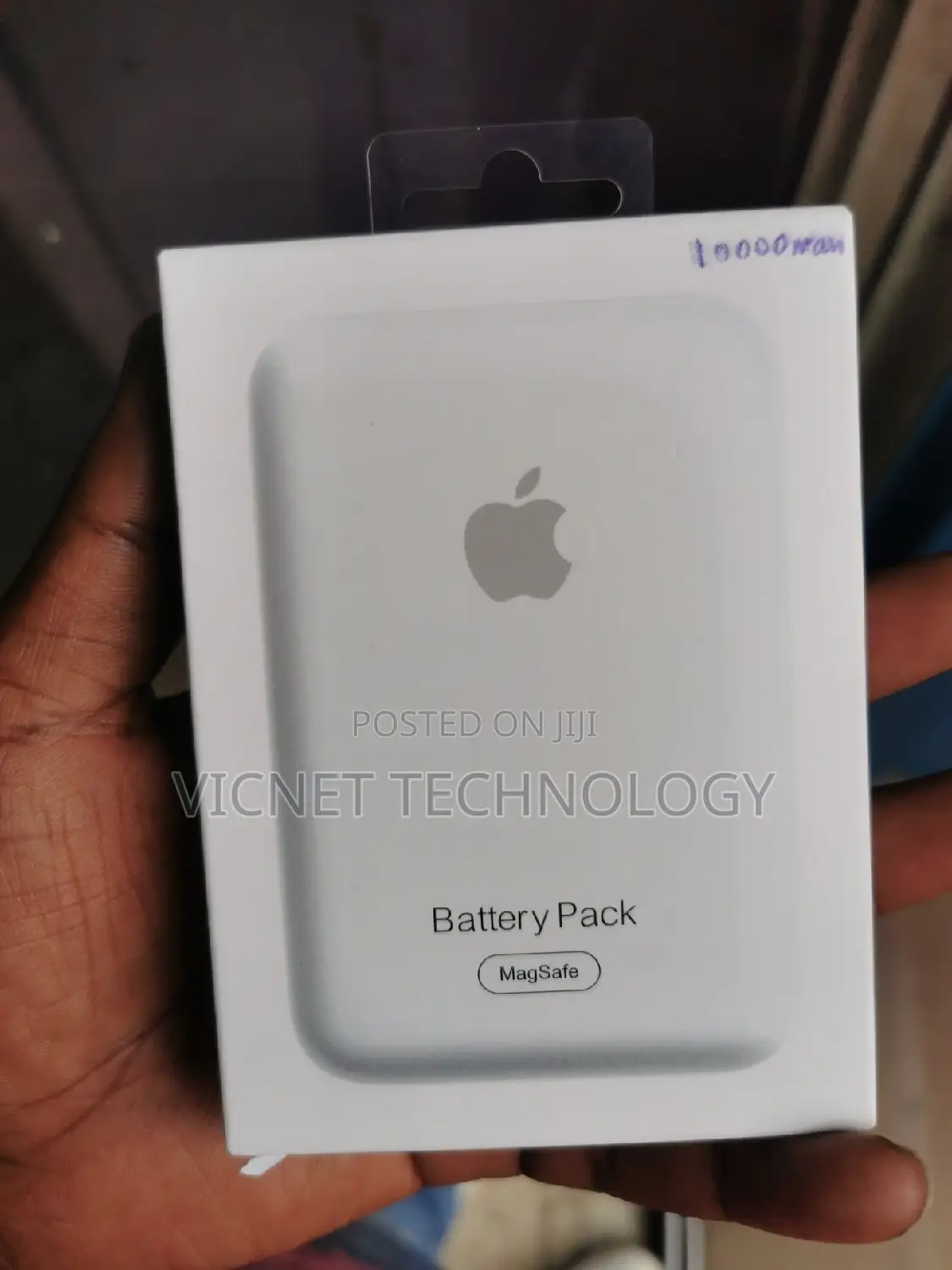 10,000mah iPhone Battery Pack With Lightning