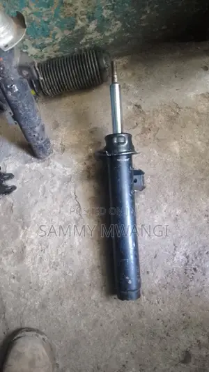 BMW E90 Front Shock for Ground Clearance