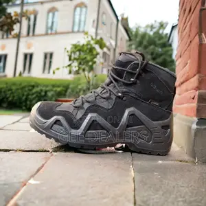 Black Lowa Tactical Military Boots >Black Combat Boots