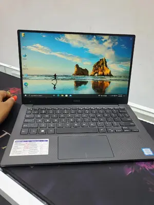 Laptop Dell XPS 13 9360 8GB Intel Core i5 SSD 256GB