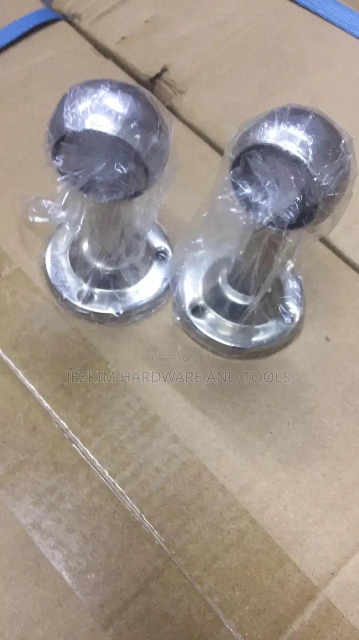Chrome Pipe Holders