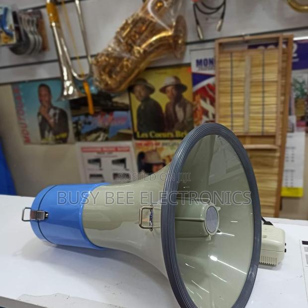 50watts Quality Megaphone - thumbnail 3