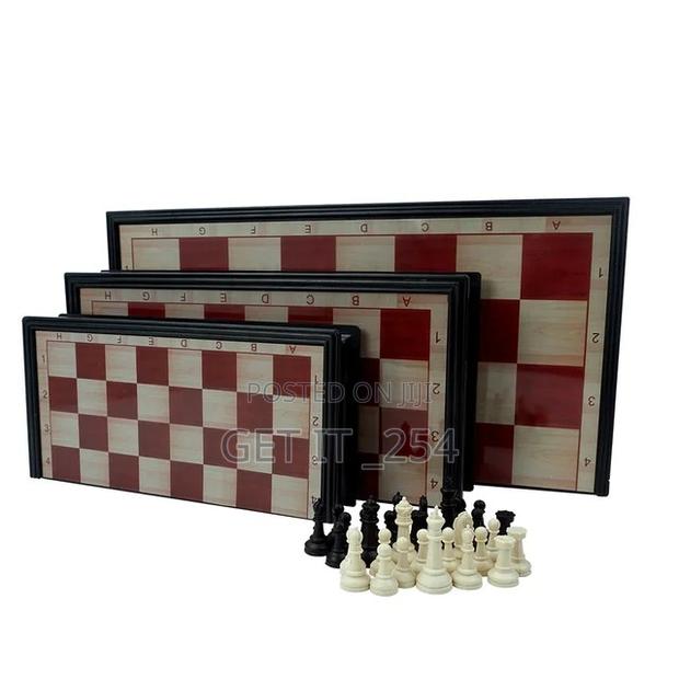 Chess Board - thumbnail 4